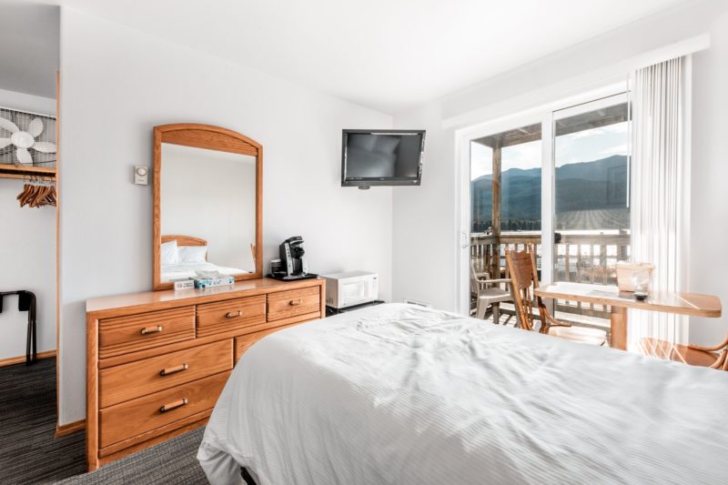 Edgewater Resort Bedroom