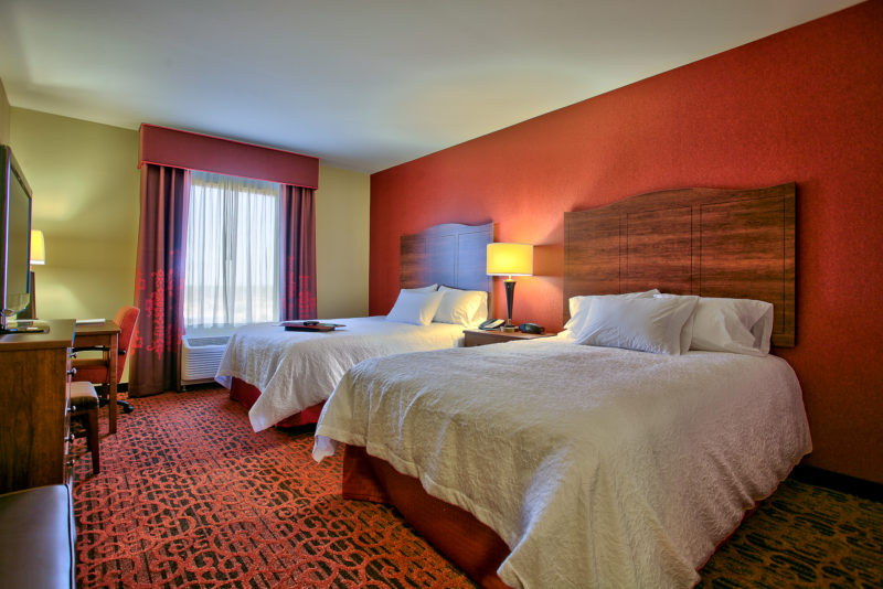 Hampton Inn & Suites Bedroom
