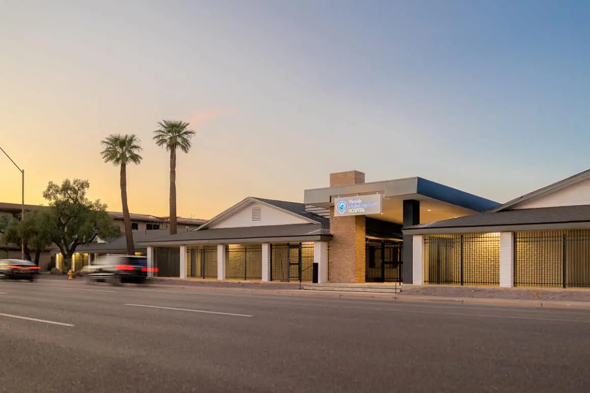 across the street shot of the front of the Phoenix Behavioral Hospital