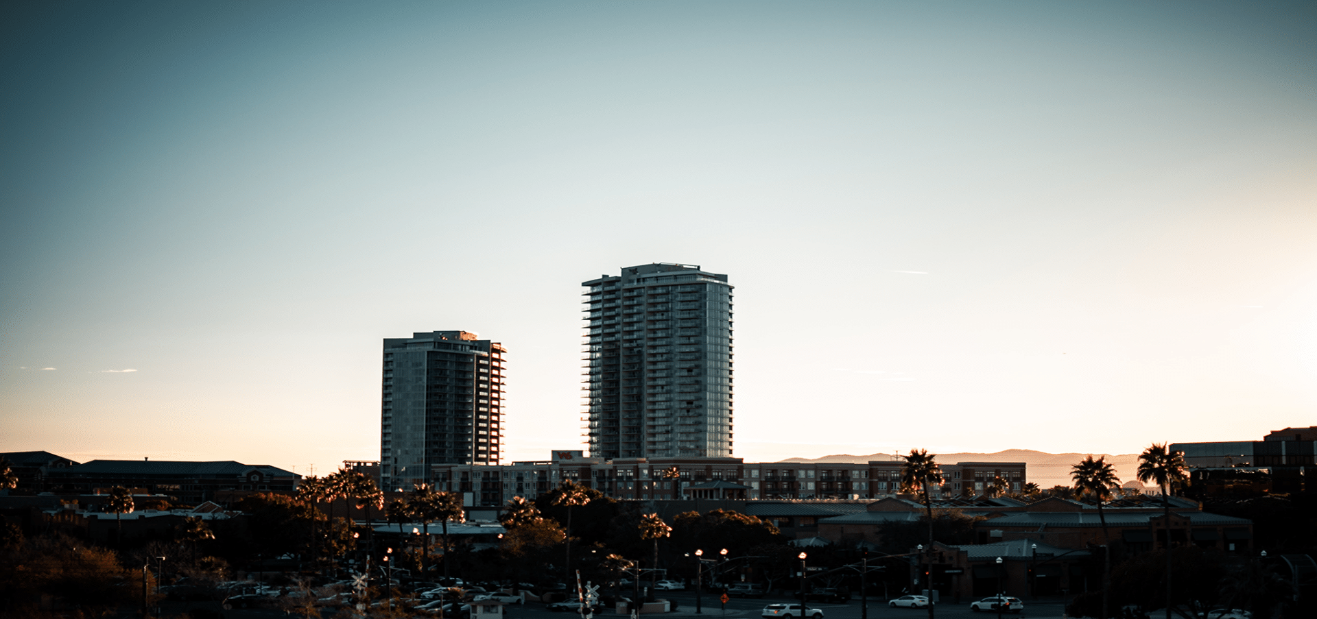 Sustainable-cities-Buildings-at-dusk-Phoenix- Photo by Colin Lloyd on Unsplash